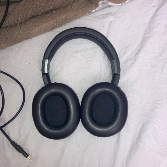 ATH-M40x Studio headphones - Picture 3 of 3